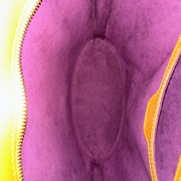 EUC. Louis Vuitton Epi Yellow St. Jacques Hand Bag. - Picture 6 of 16